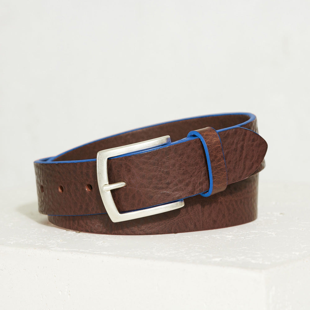 Closeup of Brenta Italian Leather Classica Belt in hickory with blue edges