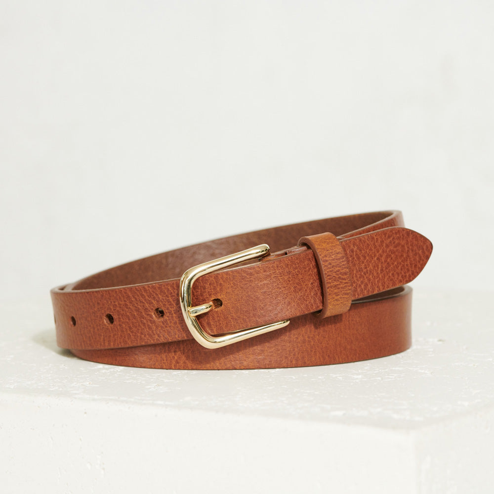 Closeup of Brenta Italian Leather Giardino Belt in Cafe Brown